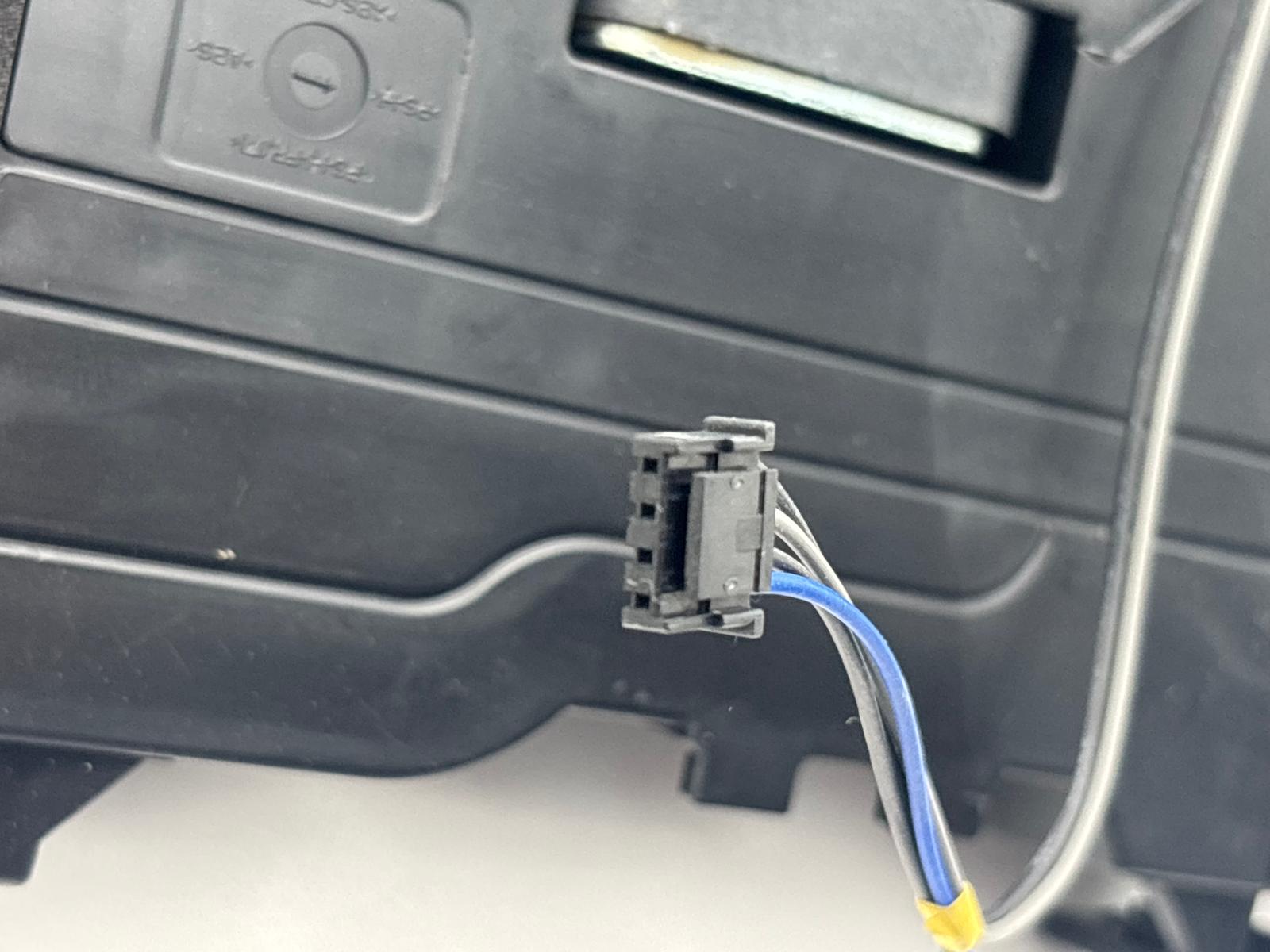 glosnik lg 65sm8600pla prawy.jpg