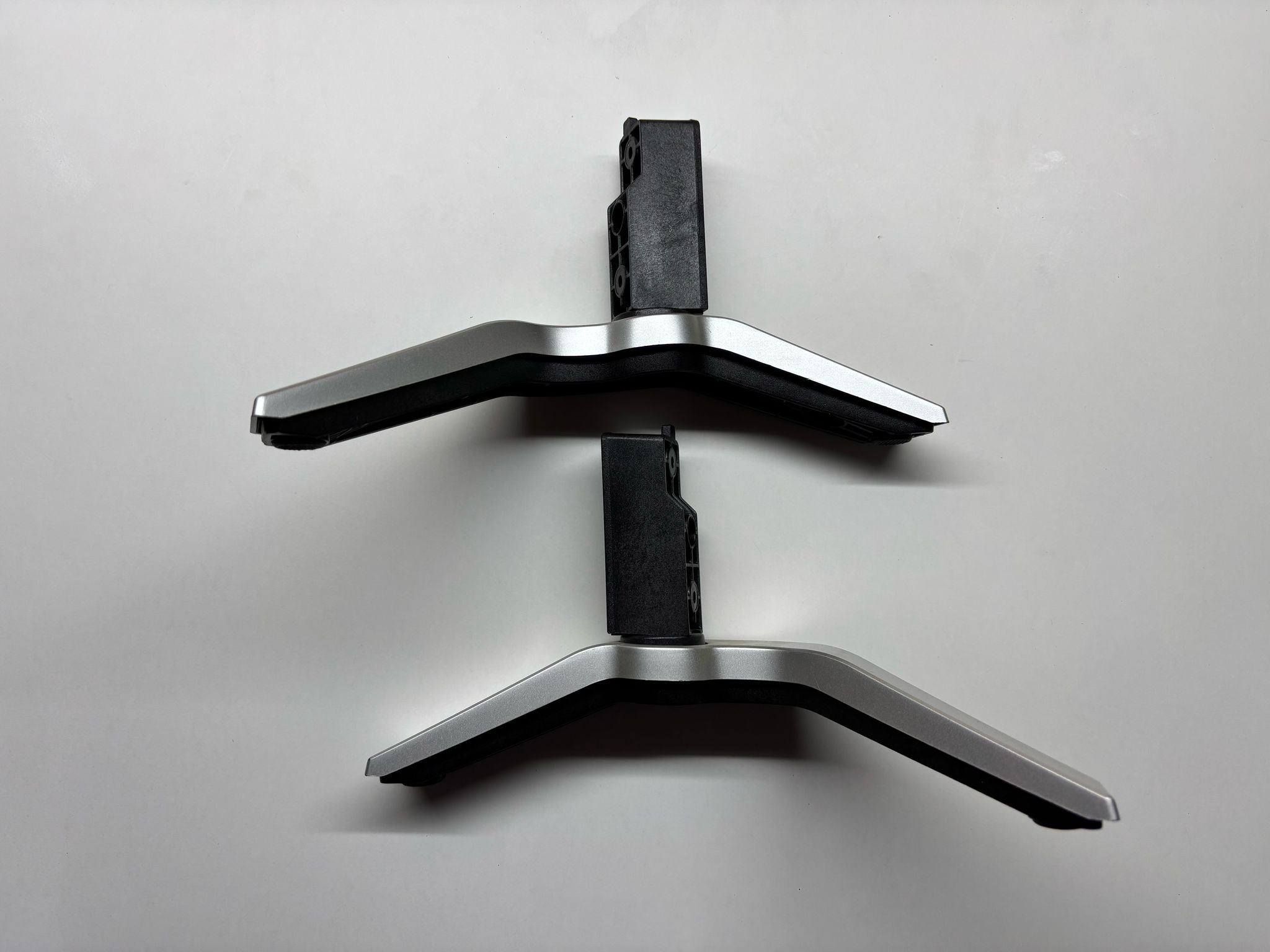 PODSTAWA NÓŻKI STOPKI TOSHIBA 58UA2B63DG 99008653