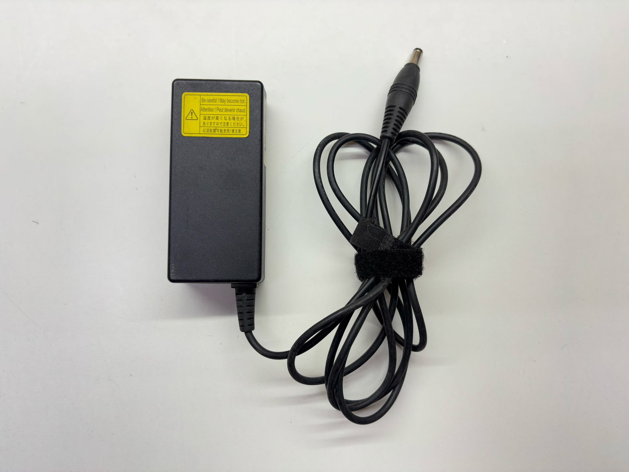ZASILACZ DO LAPTOPA TOSHIBA PA3822U-1ACA 19V 2.37A